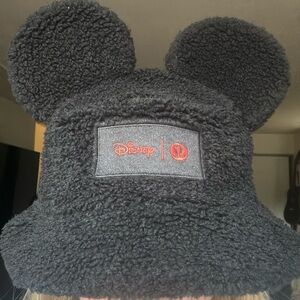 COPY - NEW Disney x lululemon Textured Fleece Bucket Hat M/L
